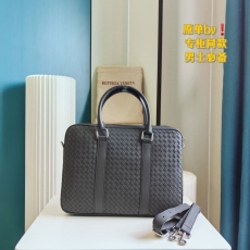 Mens Bottega Veneta Briefcases